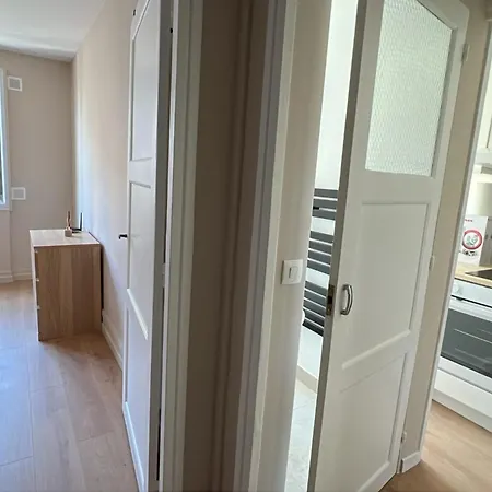 Renovated Near The Eiffel Tower District Paris